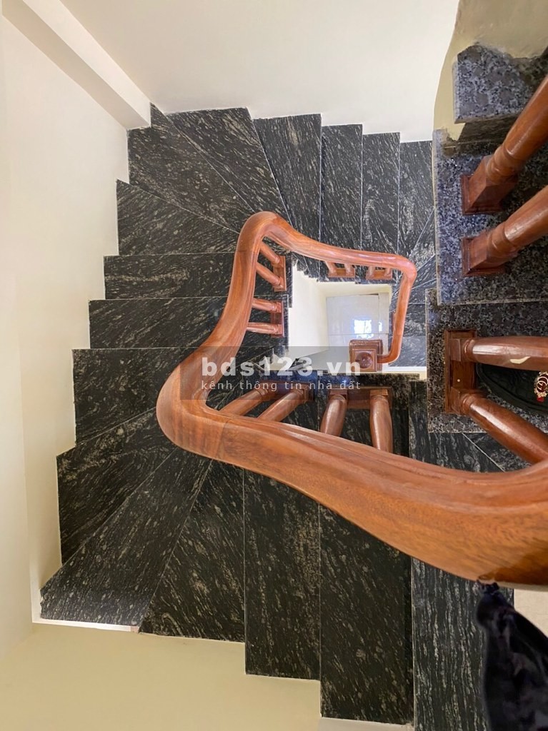 Bán gấp nhà hẻm xe hơi Quang trung, P10, Gò Vấp, 4 tầng, dt 145m2, giá bán 13.2 tỷ