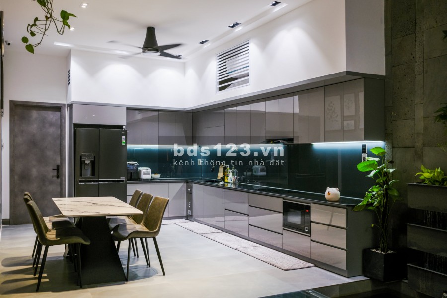 Bán nhà Quận 2 gần Nguyễn Thị Định diện tích 80m2 đúc 4 tầng giá bán 5 tỷ 8