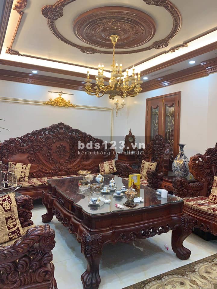Biệt thự Việt Hưng diện tích 200m, mặt 10m, trục chính đô thị, giá bán 27 tỷ