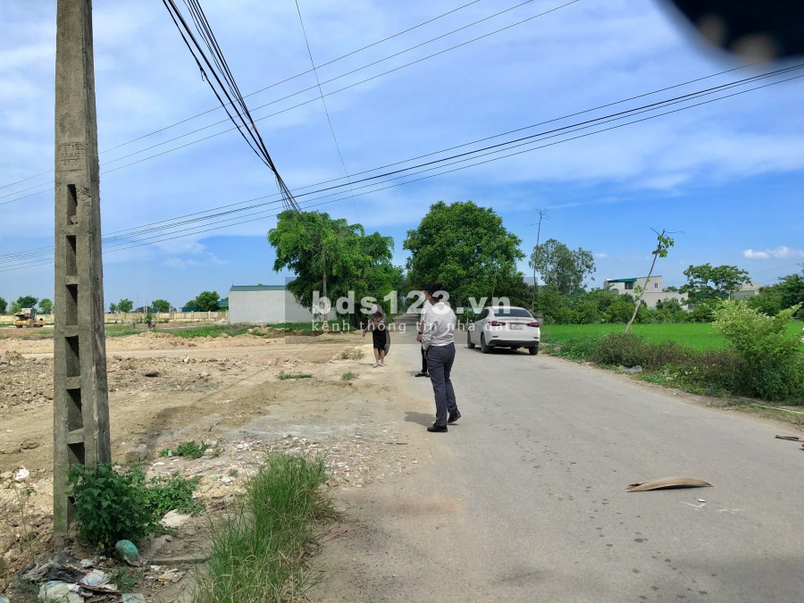 Chính chủ cần bán đất thôn Yên Doãn 2 xã Đông Yên, liên hệ 0972895029