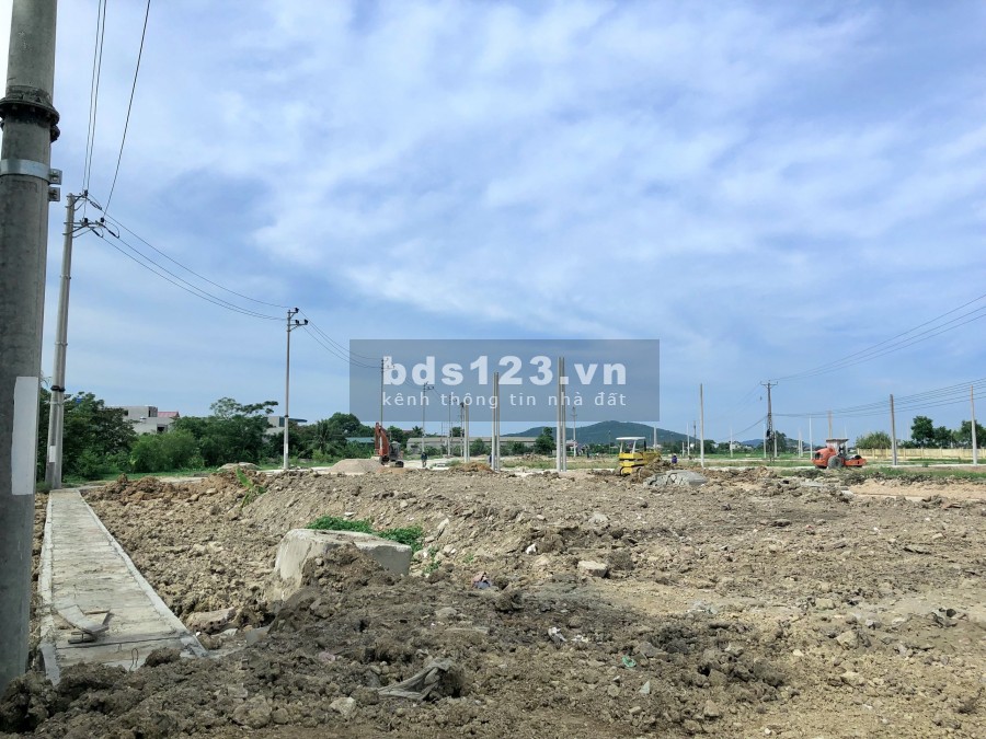 Chính chủ cần bán đất thôn Yên Doãn 2 xã Đông Yên, liên hệ 0972895029