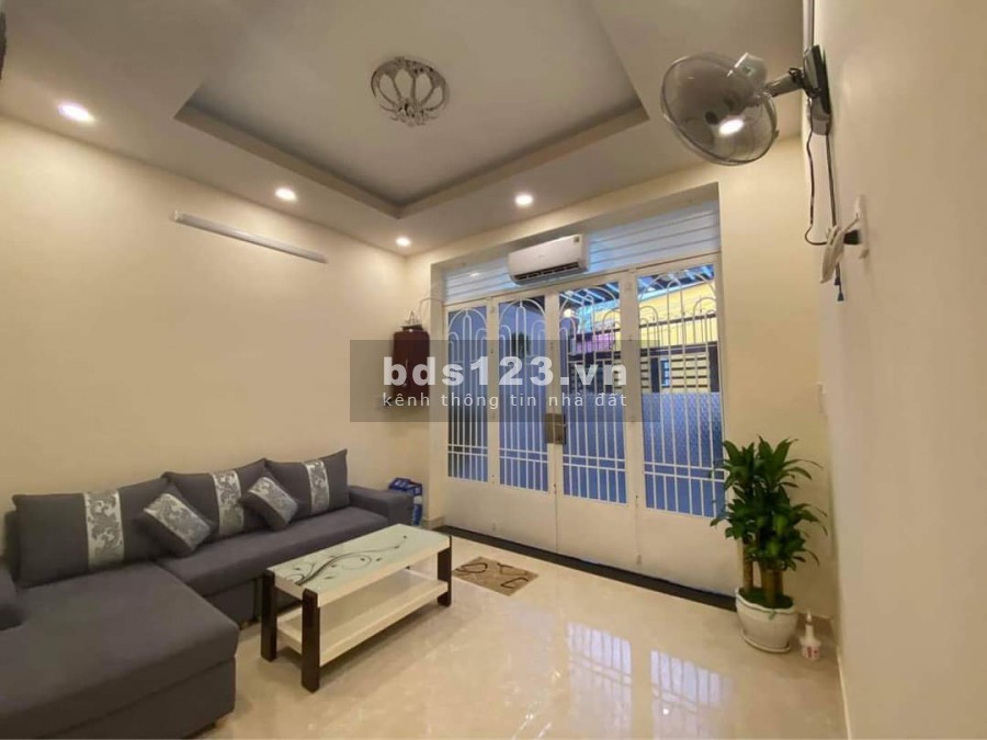 Bán nhà Nguyễn Thị Thập q7, dt 74m2, 3 lầu, hẻm thông thoáng