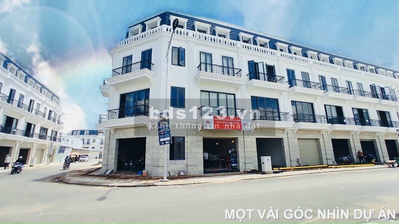 Nhà phố an cư, kinh doanh đa ngành chỉ từ 30% giá trị là sở hữu ngay, tiện ích đủ
