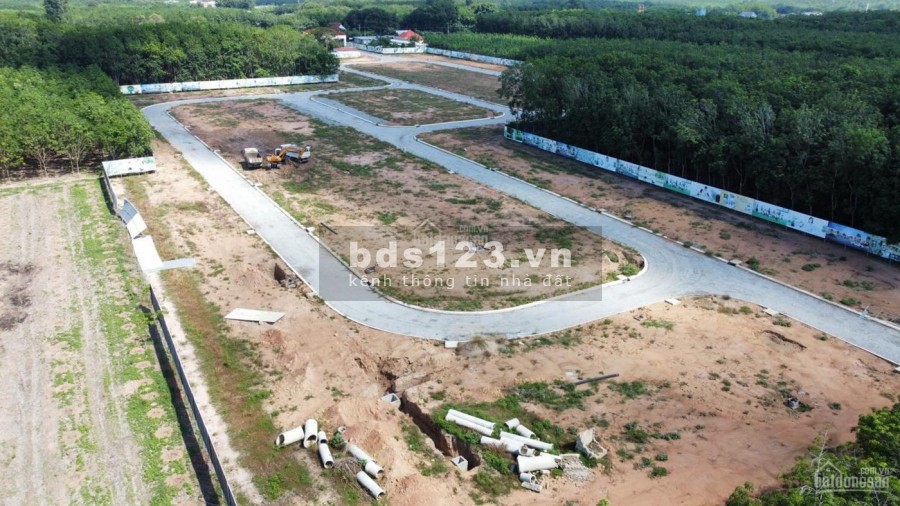 Cần bán gấp lô đất gần VISIP II, sổ hồng riêng, giá bán chỉ 910 triệu, lhcc