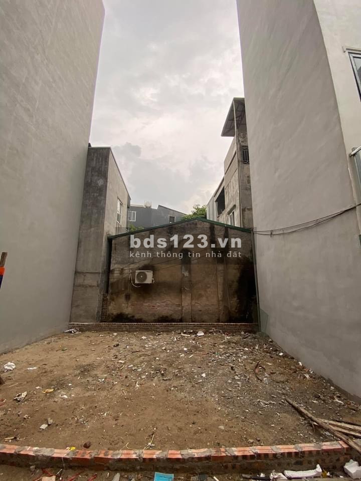 Bán Đất Học Làng Cổ Đông Ngạc, mặt tiền rộng thoáng diện tích 38m2, mt 5.6m, giá bán 1,9 tỷ