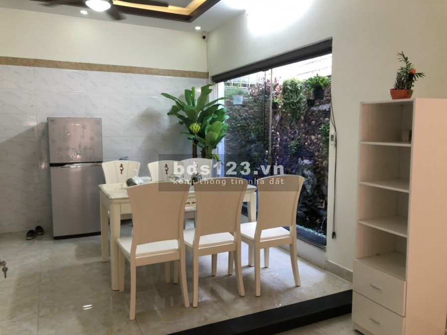 Sở hữu nhà 3 tầng Văn Cao oto vào nhà chỉ với 3,35 tỷ, còn mới, bàn giao ngay