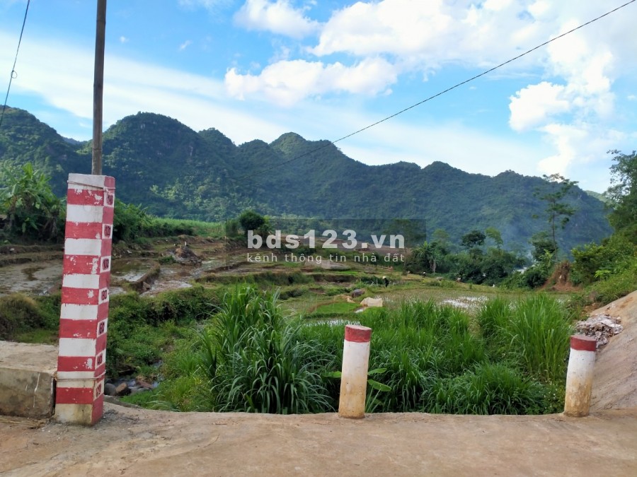 Mảnh đất bám suối cực đẹp duy nhất còn sót lại tại Tú Sơn Kim Bôi, Hoà Bình, giá hơn 1 tỷ