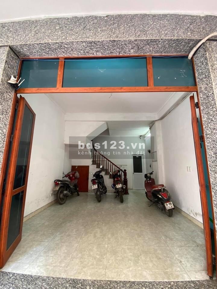 Bán nhà ngõ to phố Mỹ Đình, diện tích 119m2, sổ đỏ đẹp chính chủ sẵn sàng giao dịch
