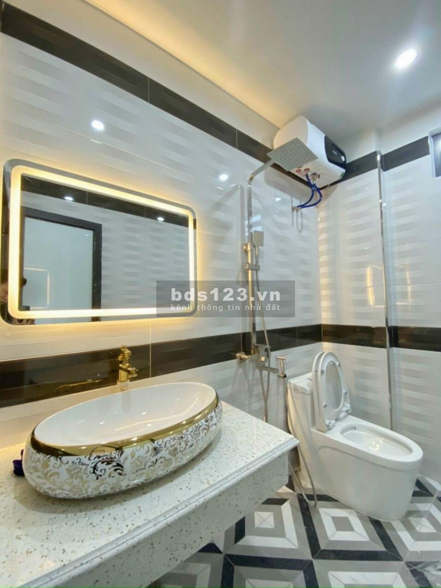 Siêu phẩm nhà 4 tầng đường Mương Cứu Hoả gần Quán Nam Lạch Tray Diện tích 50m2