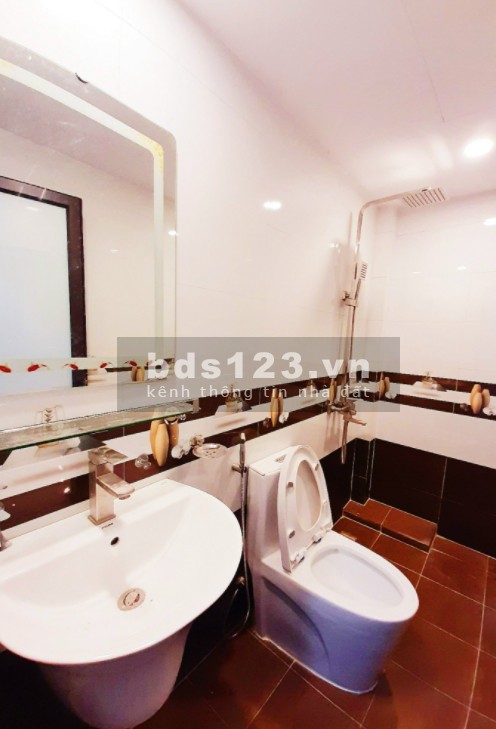 Bán nhà Hồ Tùng Mậu, mới đẹp tặng nội thất cao cấp, dt 46m2, 4 tầng, mt 4m, giá chỉ 4.3 tỷ