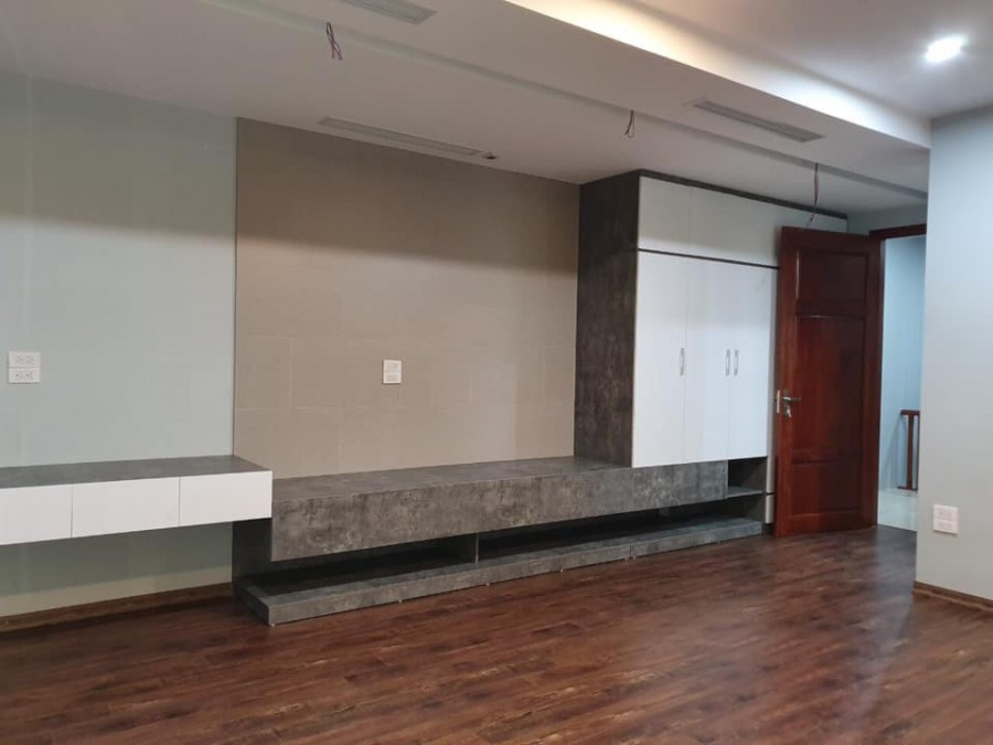 Bán nhà mặt ngõ 158 Nguyễn Khánh Toàn 51mx5T 13.5 tỷ LH 0902224679