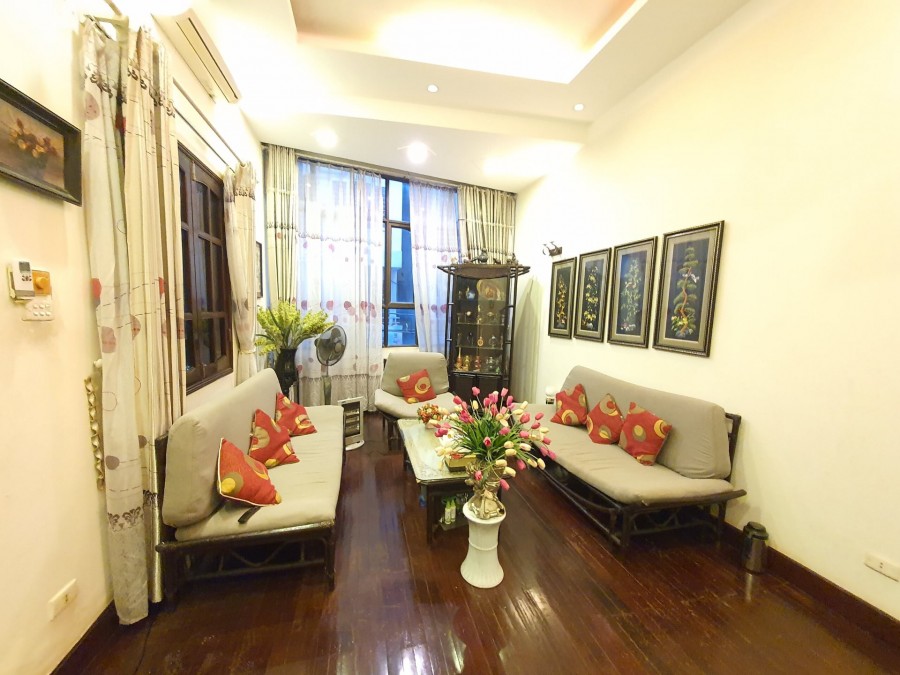 Bán Nhà Ngô Thì Nhậm Hà Đông, 2Mặt Phố, Vỉa Hè Rộng, KD Đỉnh, 100m2, 13.5 tỷ.