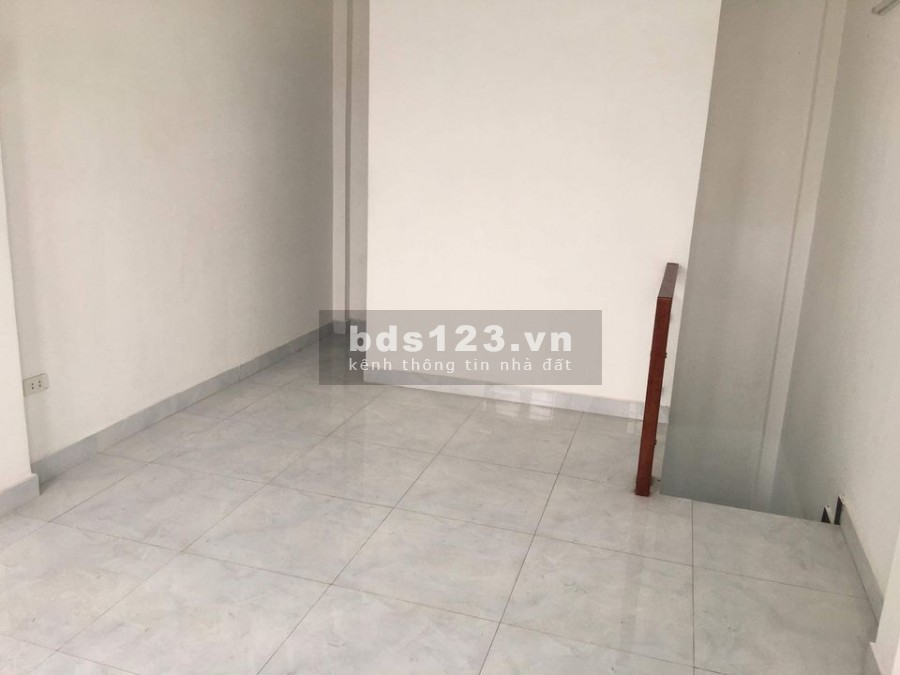 Chính chủ bán nhà Phạm Văn Đồng, sát vách mặt tiền diện tích 29m2 giá bán 2.6 tỷ