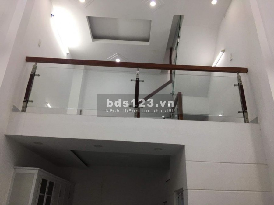 Chính chủ bán nhà Phạm Văn Đồng, sát vách mặt tiền diện tích 29m2 giá bán 2.6 tỷ