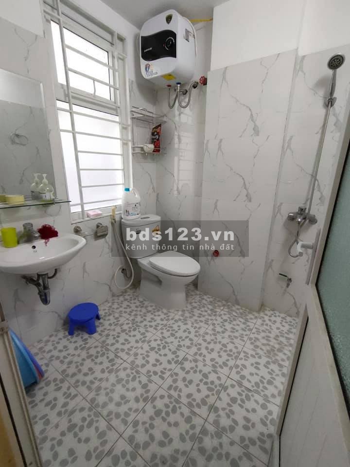 Bán nhà Mai Dịch, ngõ Khả Trạc diện tích 30m2, 5 tầng, mt 5m, giá 3.4 tỷ, lh 0975513371