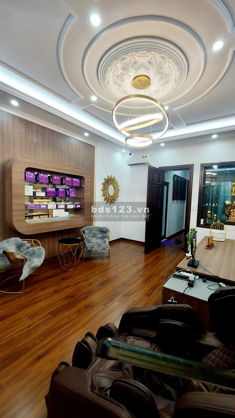 Con ông bác, cháu bà cô, em ông anh nhờ bán nhà diện tích 50m2, 4 tầng oto đỗ nhỉnh 3 tỷ