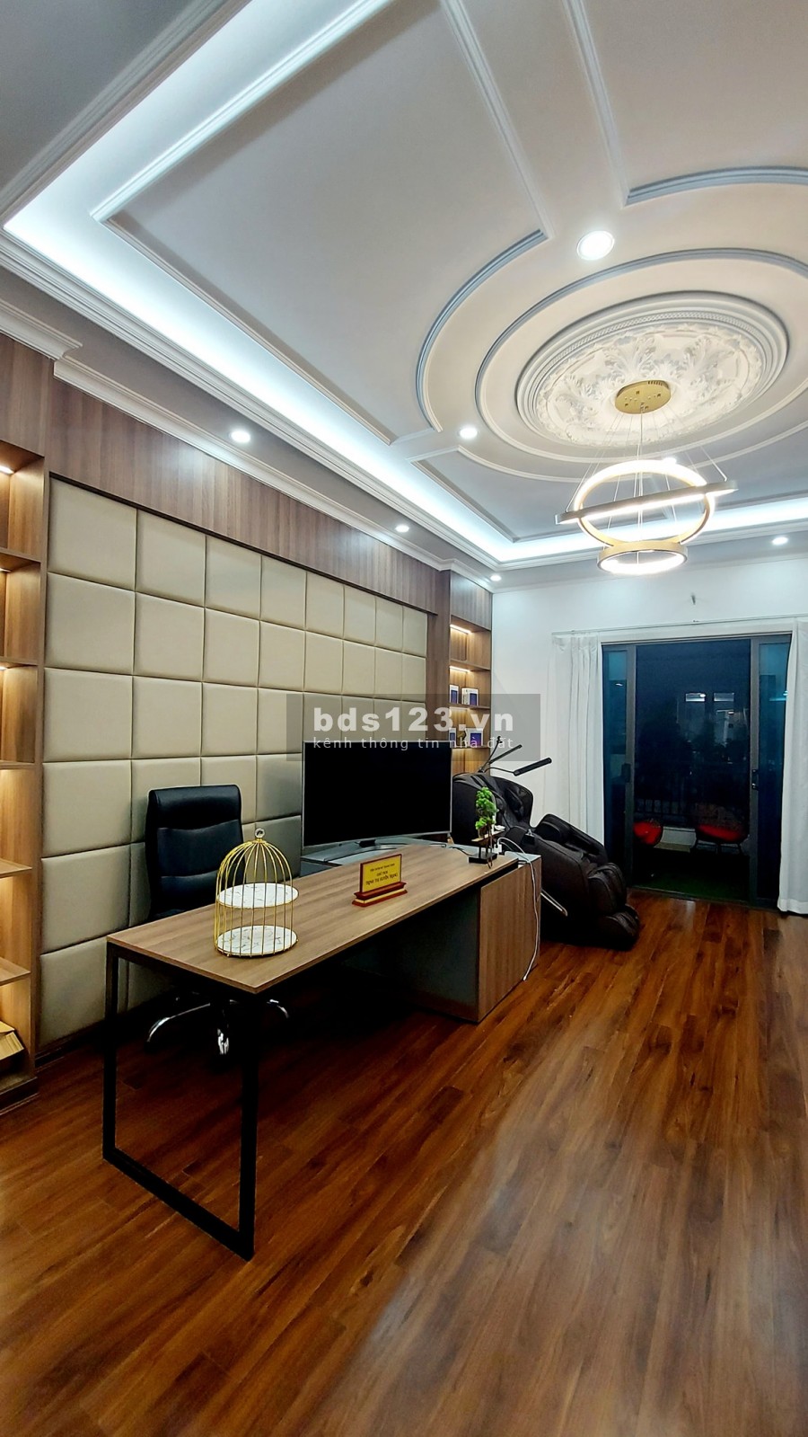 Con ông bác, cháu bà cô, em ông anh nhờ bán nhà diện tích 50m2, 4 tầng oto đỗ nhỉnh 3 tỷ