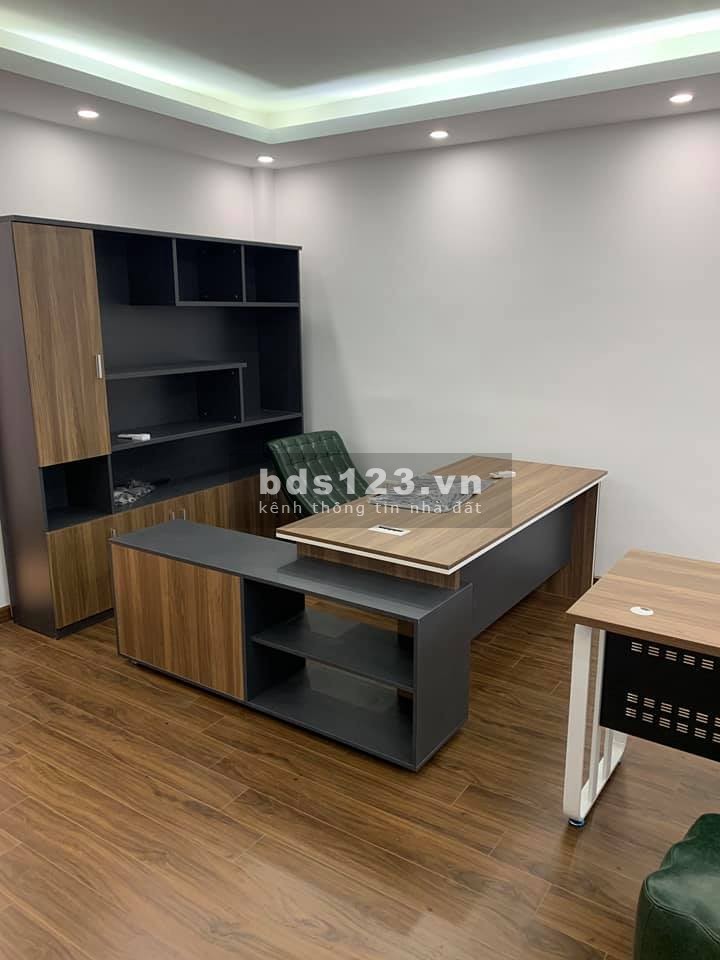 Bán nhà Tây Mỗ, 3 bước ô tô, full nội thất, 32m2, giá 2.x tỷ (x tiểu học).