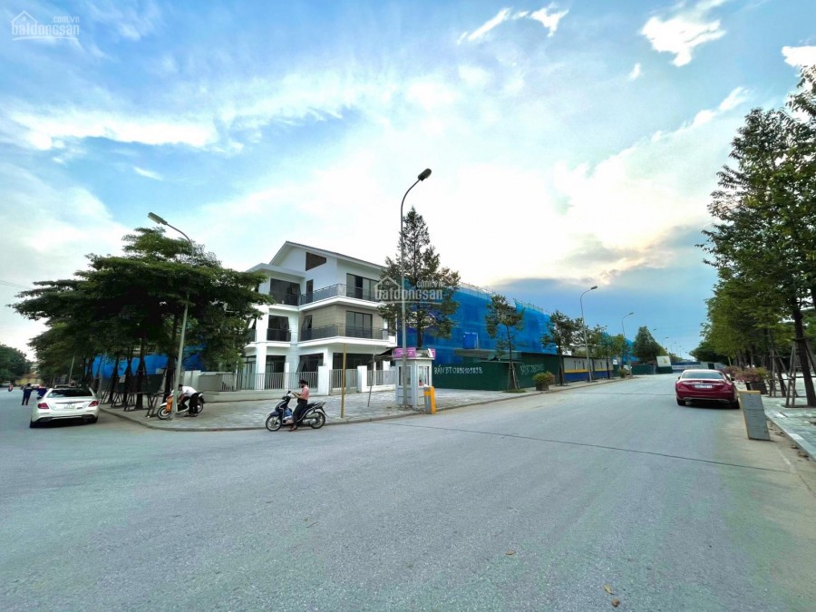 Bán biệt thự The Sol Lake Villa giá tốt 50 triệu/m2, chiết khấu 8% hỗ trợ lãi suất 0%, gần hồ