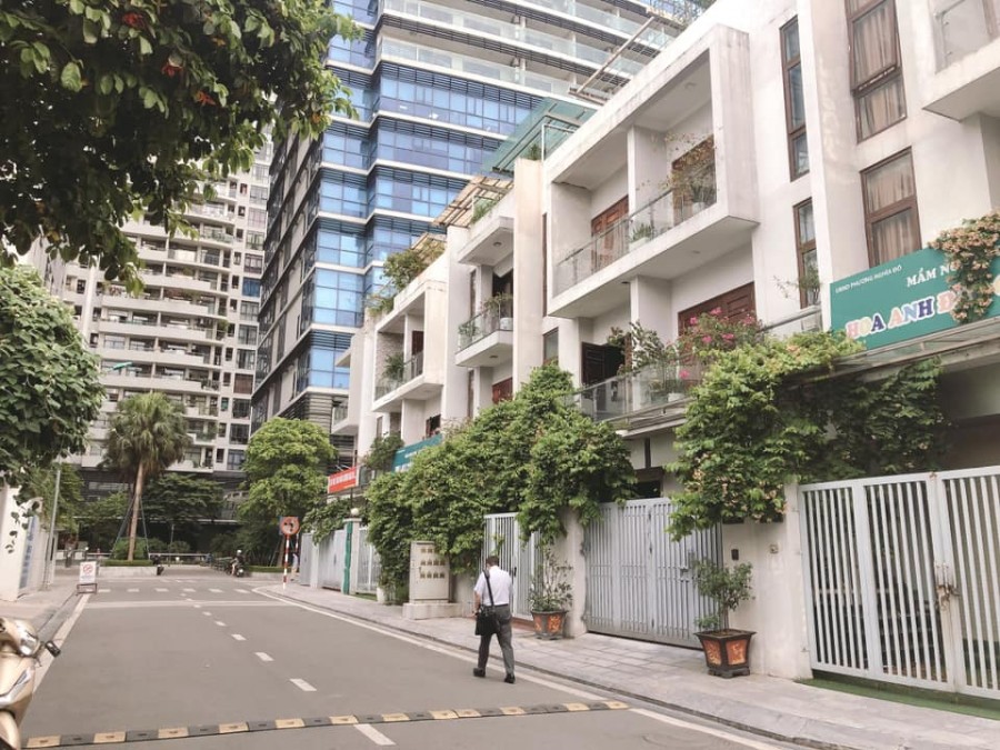 Bán liền kề -Tràng An Complex Cầu Giấy, vỉa hè ô tô tránh, mt 5.1m, khu dân trí cao