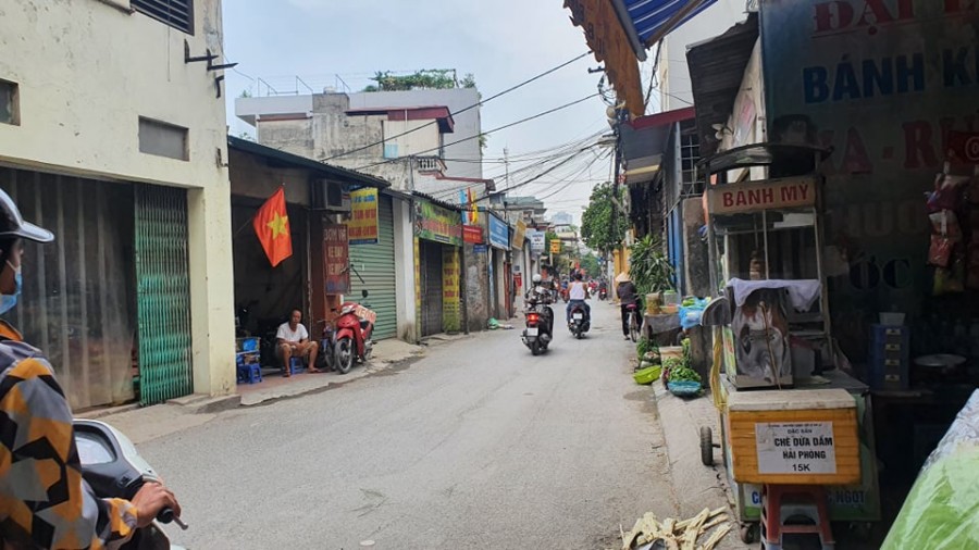 Chỉ nhỉnh 2,35 tỷ có ngay nhà hiếm rẻ chắc đẹp ở ngay cạnh KĐT IEC Thanh Trì ngõ nông 50m MT 5m.