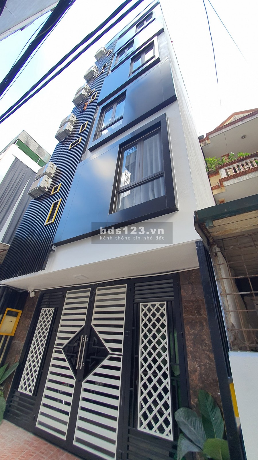 Toà Apartment phố Nguyễn Chí Thanh dtsd 58m2, 11 phòng khép kín, giá sốc 6.45 tỷ