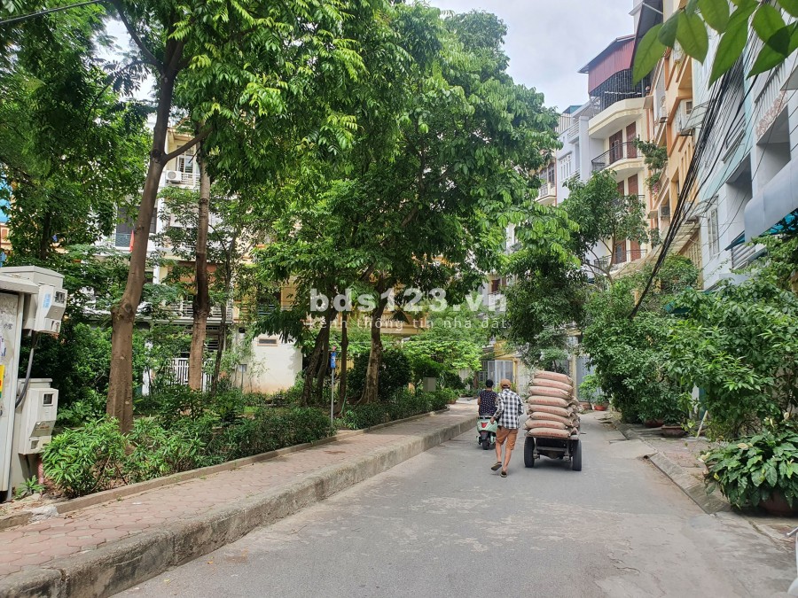 2.89t Gấp! bán nhà phố Bạch Mai-Hai Bà Trưng 37m2 có nhà 5 tầng, đầy đủ tiện nghi.