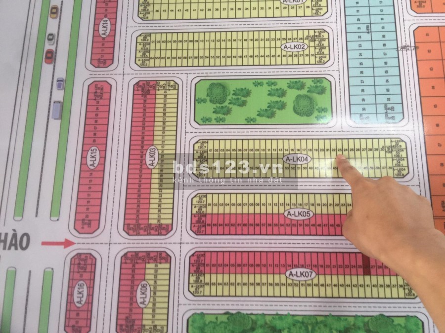 Chính chủ bán nhanh lô đất mặt đường diện tích 100m2, liên hệ xem đất 0359859274