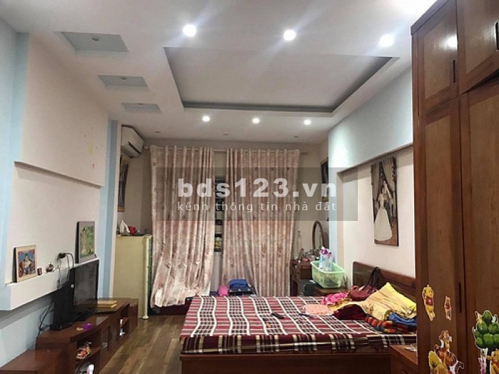 Bán nhà Lò Đúc Hai Bà Trưng dt 35m2, 5 tầng, 2 mặt thoáng nhà đẹp, liên hệ 0817750699
