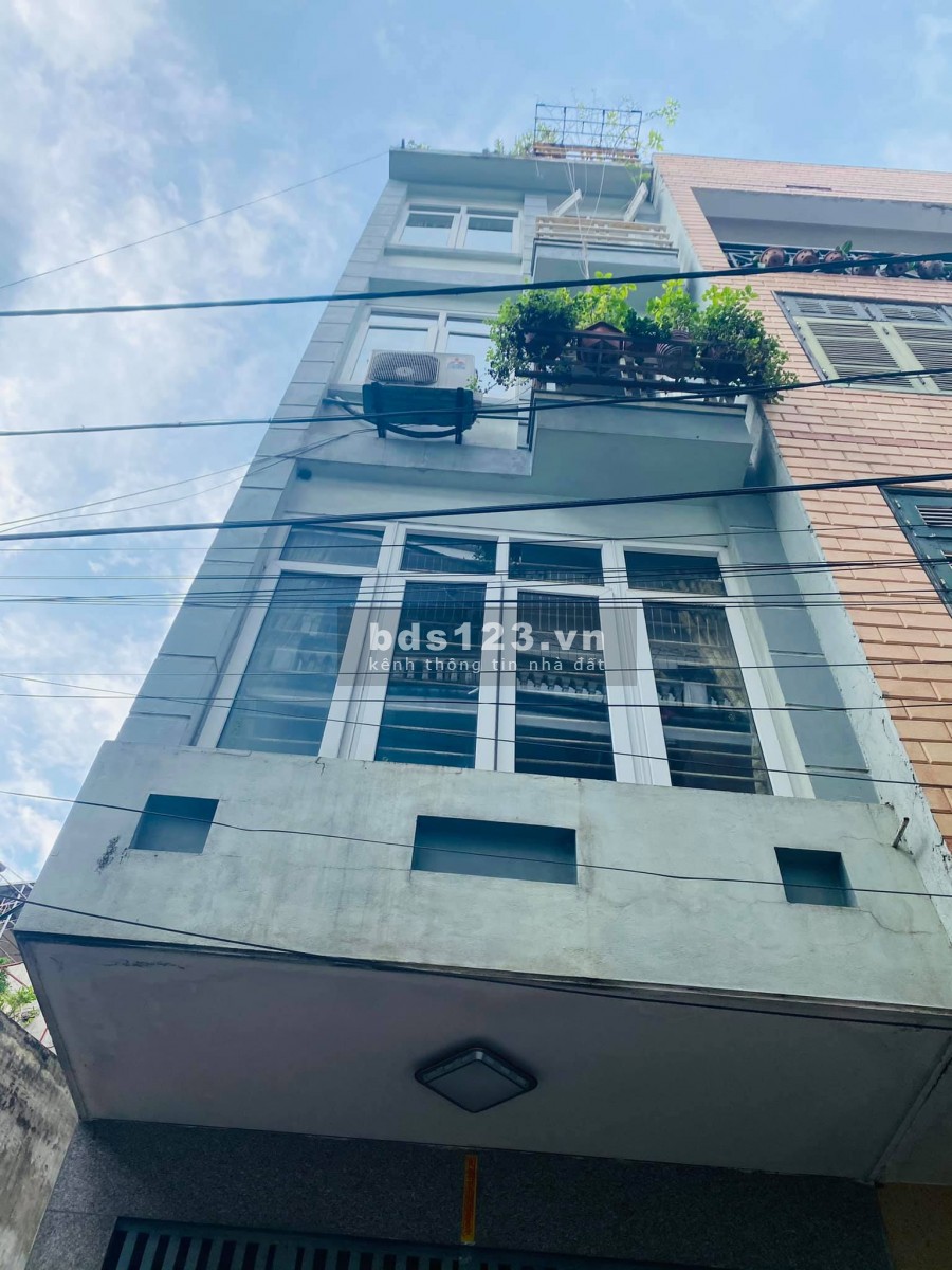 Bán nhà Lạc Trung phân lô ô tô tránh dừng đỗ, sổ đỏ chính chủ, giao dịch nhanh, dt 58m2