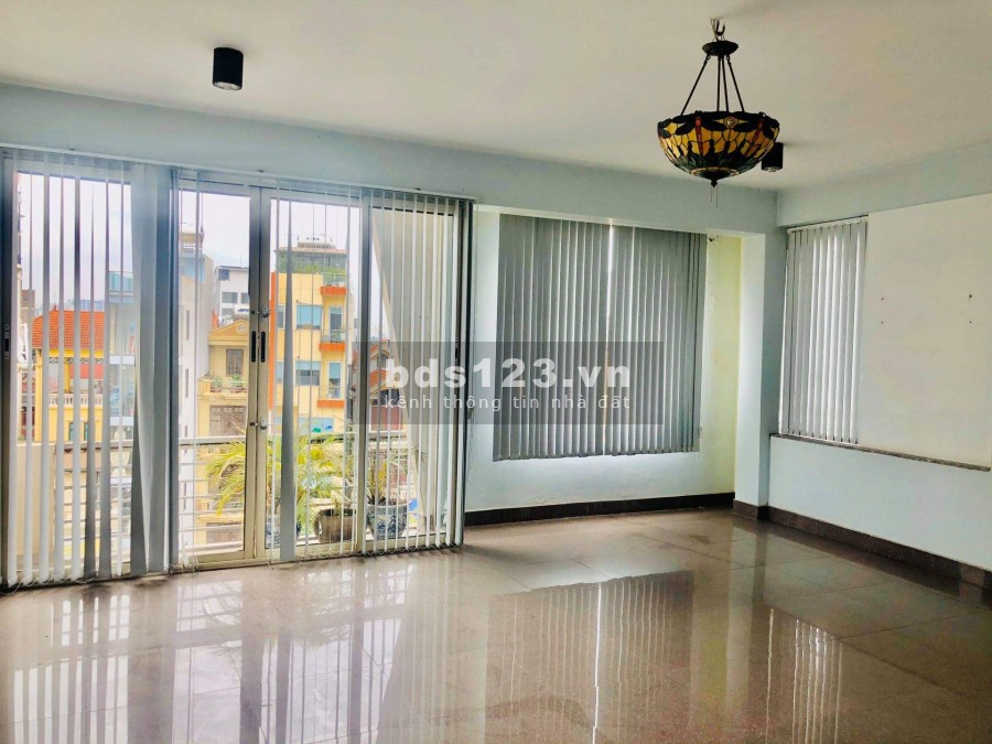 Âu Cơ, diện tích 71/85m2 mặt tiền 6.5m, lô góc 4 thoáng. Mặt tiền. Giá 15.5 tỷ