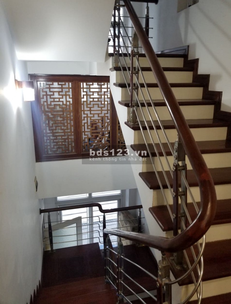 Siêu phẩm phân lô gara ô to phố Trung Kính, Quận Cấu Giấy diện tích 60m2, 6 tầng, lh 0394902347