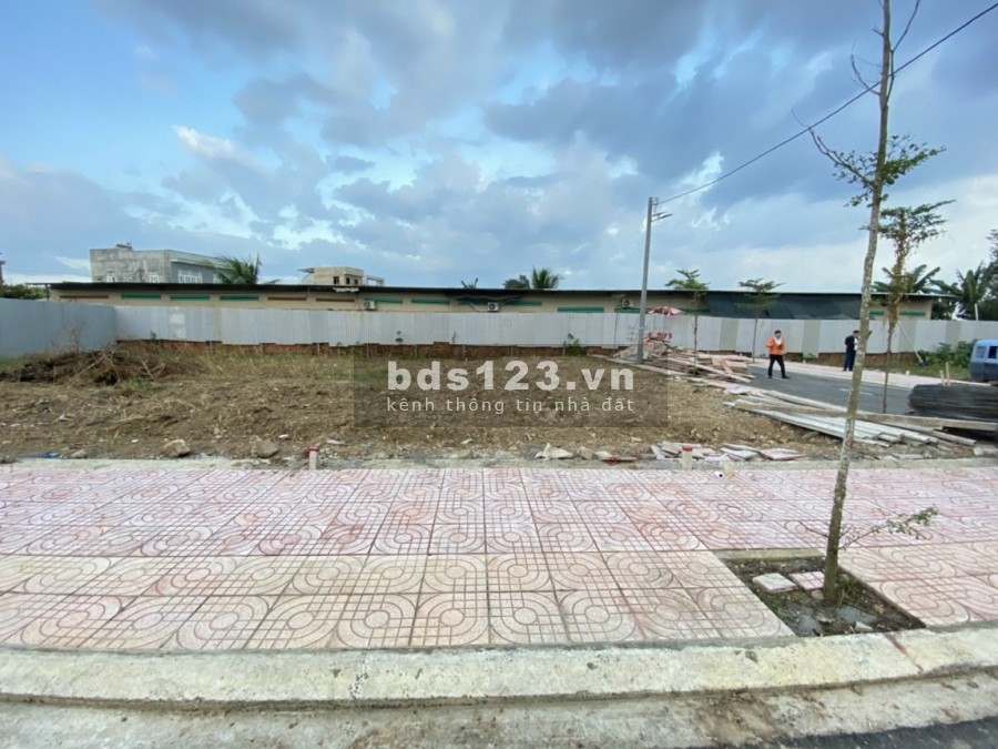Đất 100m2. Gần UBND Phường Hố Nai. BV Thánh Tâm. Sổ sẵn. NH Vay 70%