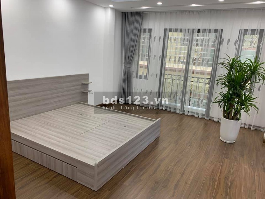 Bán nhà Tây Mỗ, 3 bước ô tô, full nội thất, 32m2, giá 2.x tỷ (x tiểu học).