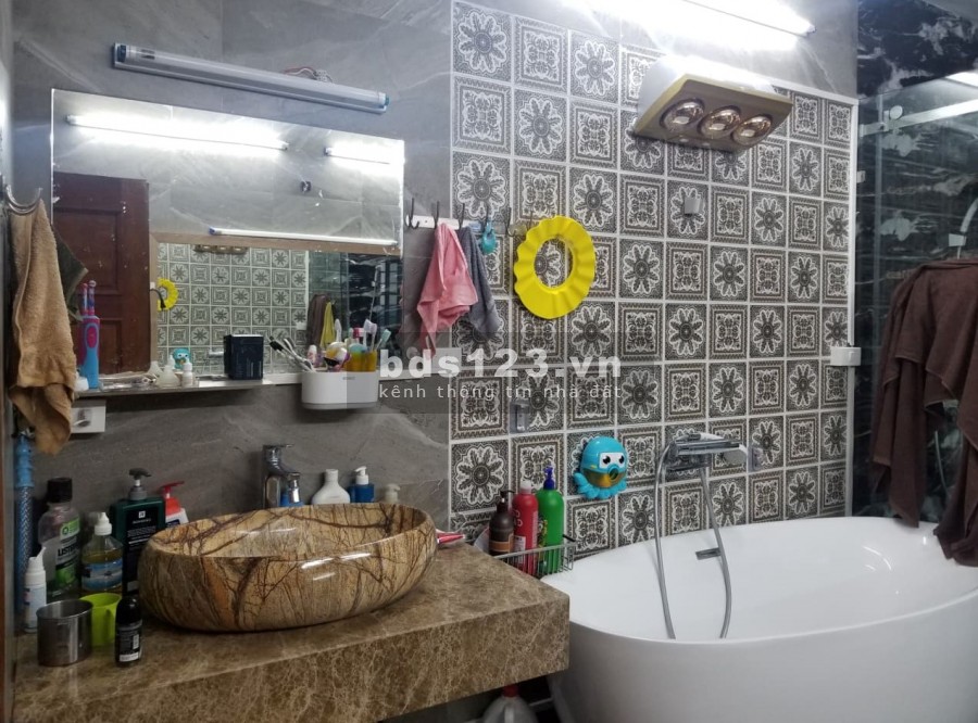 Siêu phẩm phân lô gara ô to phố Trung Kính, Quận Cấu Giấy diện tích 60m2, 6 tầng, lh 0394902347