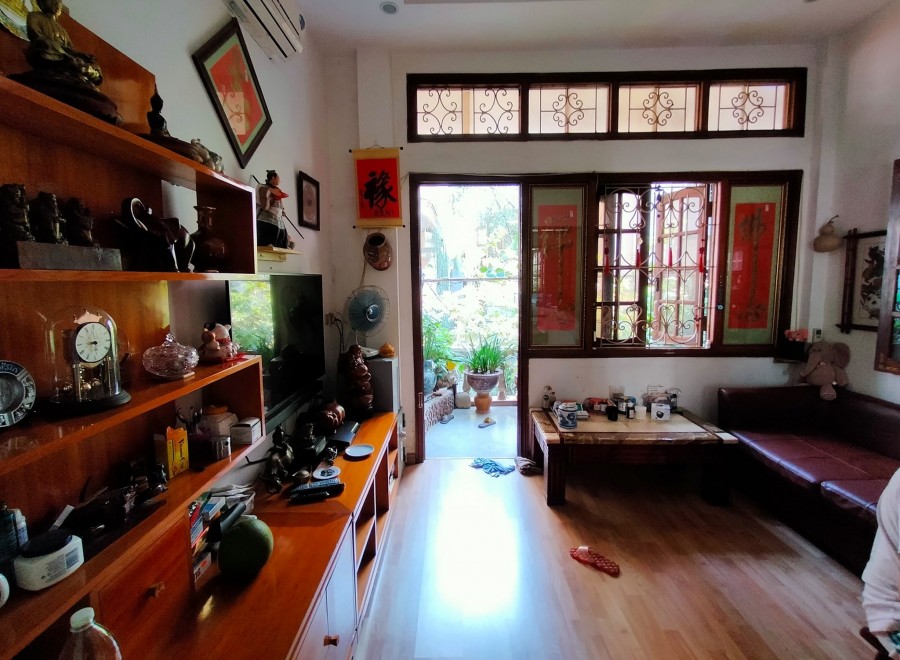 Bán nhà Phương Mai 35m Lô góc ô tô đỗ cửa ngõ thông Kinh doanh giá mềm