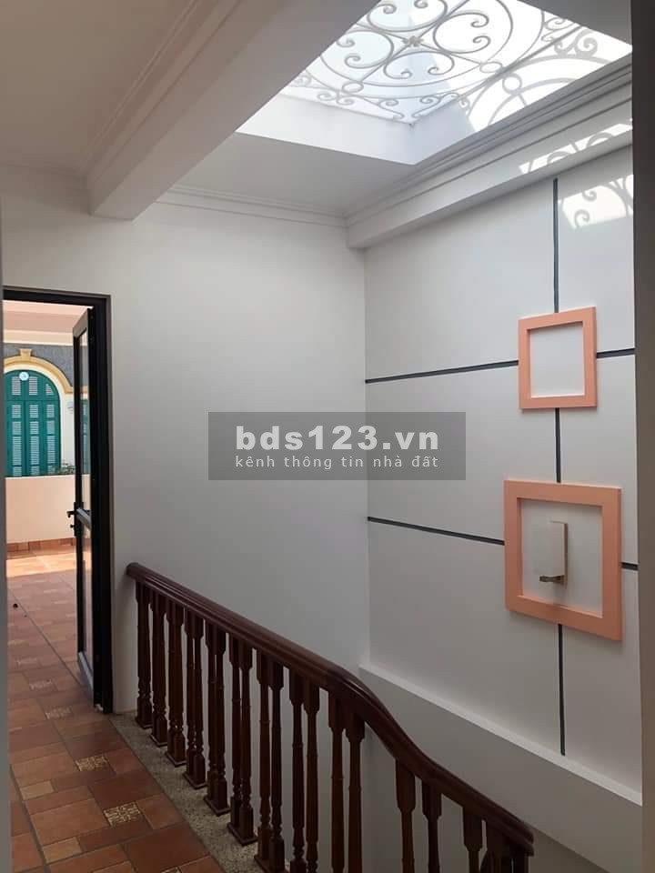 Cơ hội sở hữu nhà phân lô Cầu Giấy dt 53m2 x 5 tầng, mặt tiền 3.8m, giá chỉ 8.9 tỷ