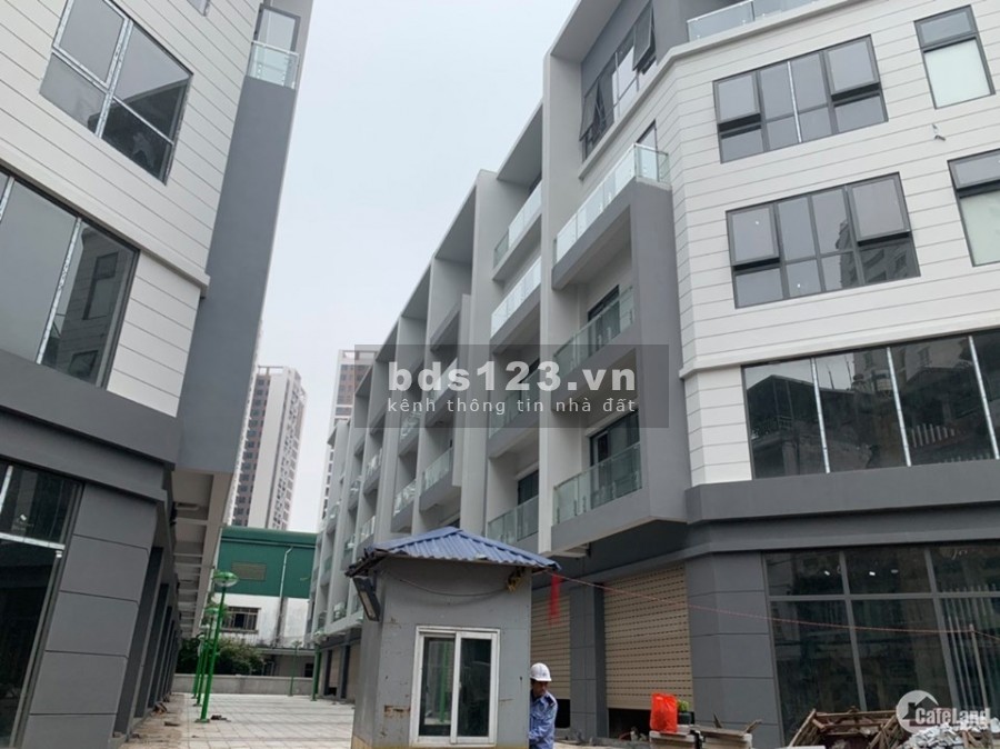 Cần bán căn góc shophouse 120 Định Công, đầy đủ tiện nghi, khu yên tĩnh an ninh
