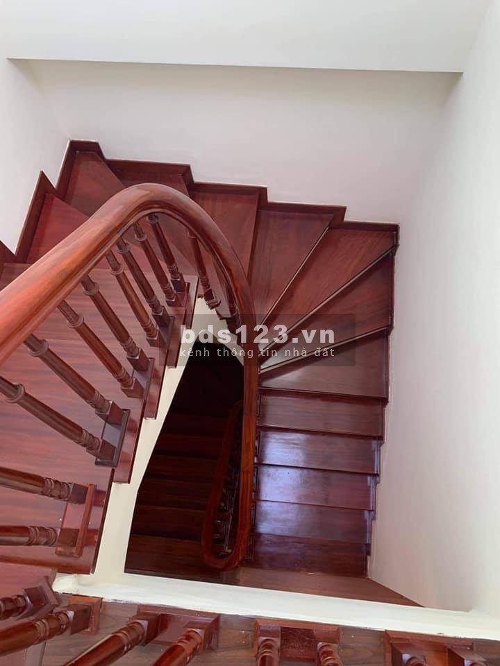 Bán nhà Dương nội, Lô góc vỉa bao la, Ôtô tránh nhau, DT 32m2X4 tâng.