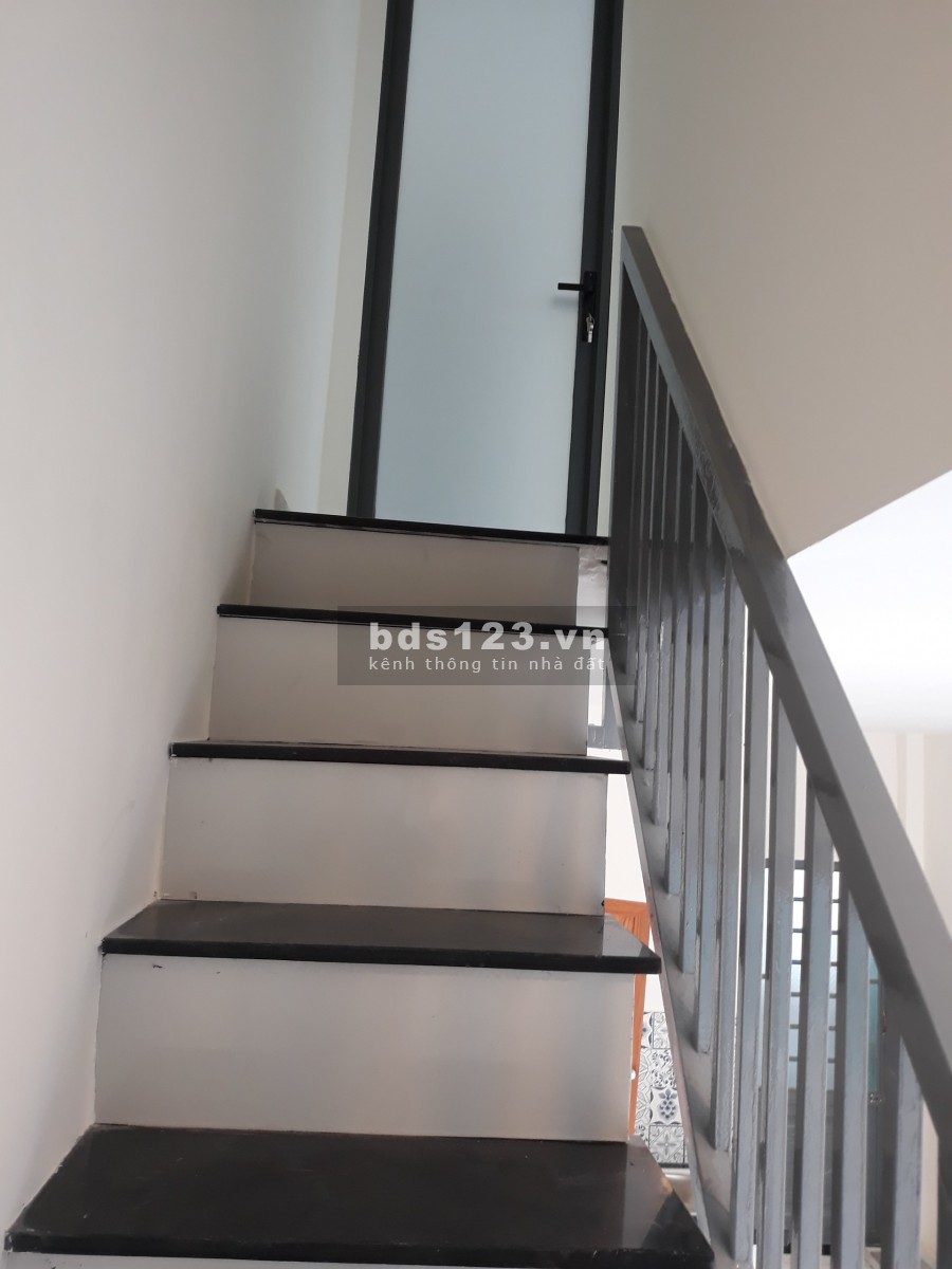 Cần bán gấp Nhà 1 trệt 1 lầu dt 24m2 giá bán 2.7 tỷ Nguyễn Du, Phường 7, Quận Gò Vấp
