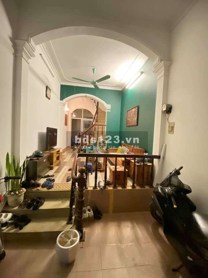 Nhà phân lô đường 19/5 HĐ - siêu gần hồ Văn Quán - 42m2 5 tầng - Vỉa hè để xe - Kinh doanh sầm uất