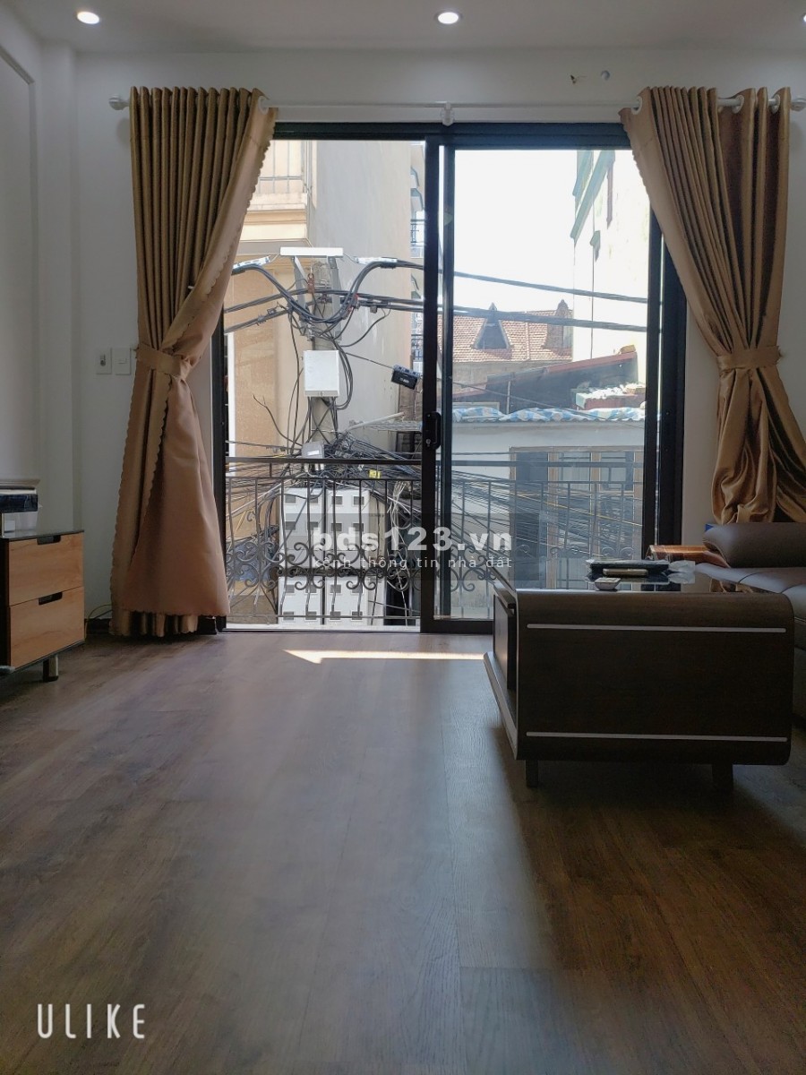 Cần bán nhà mặt phố Lê Hồng Phong, diện tích 50m2, 5 tầng, giá bán 16.5 tỷ
