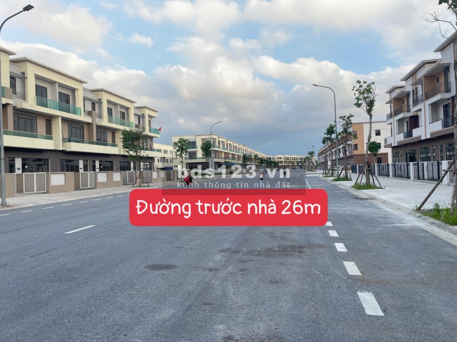 Bán nhà biệt thự liền kề khu đô thị mới, tổng tiện tích 226m2, vị trí đắc địa, giá 5.4 tỷ