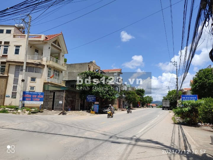 Mua đất tặng nhà mặt đường Quốc Lộ 279 thuận tiện kinh doanh - Hà Khẩu