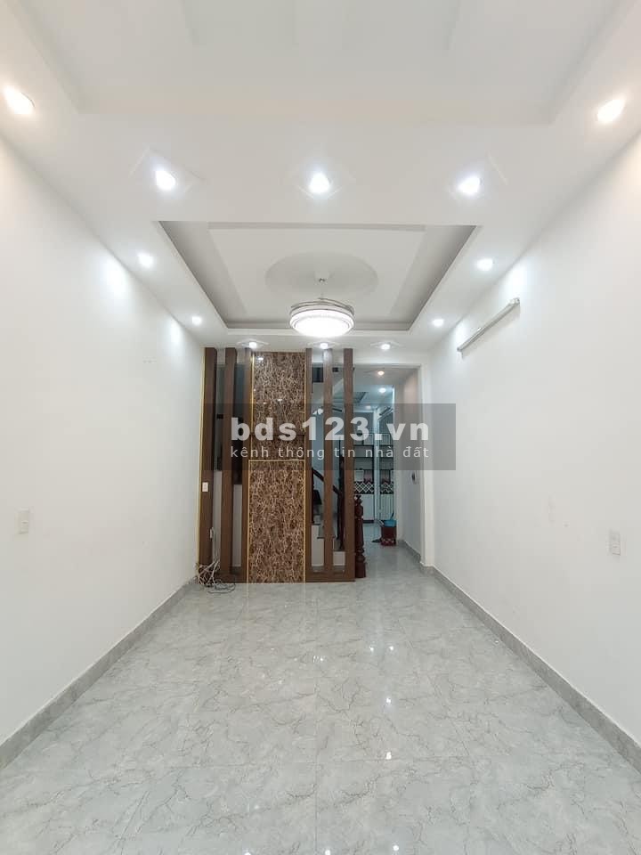 Bán nhà đẹp nhất Nguyên Ngọc Vũ diện tích sử dụng 31m2, giá bán 3,5 tỷ, lh 0966273280