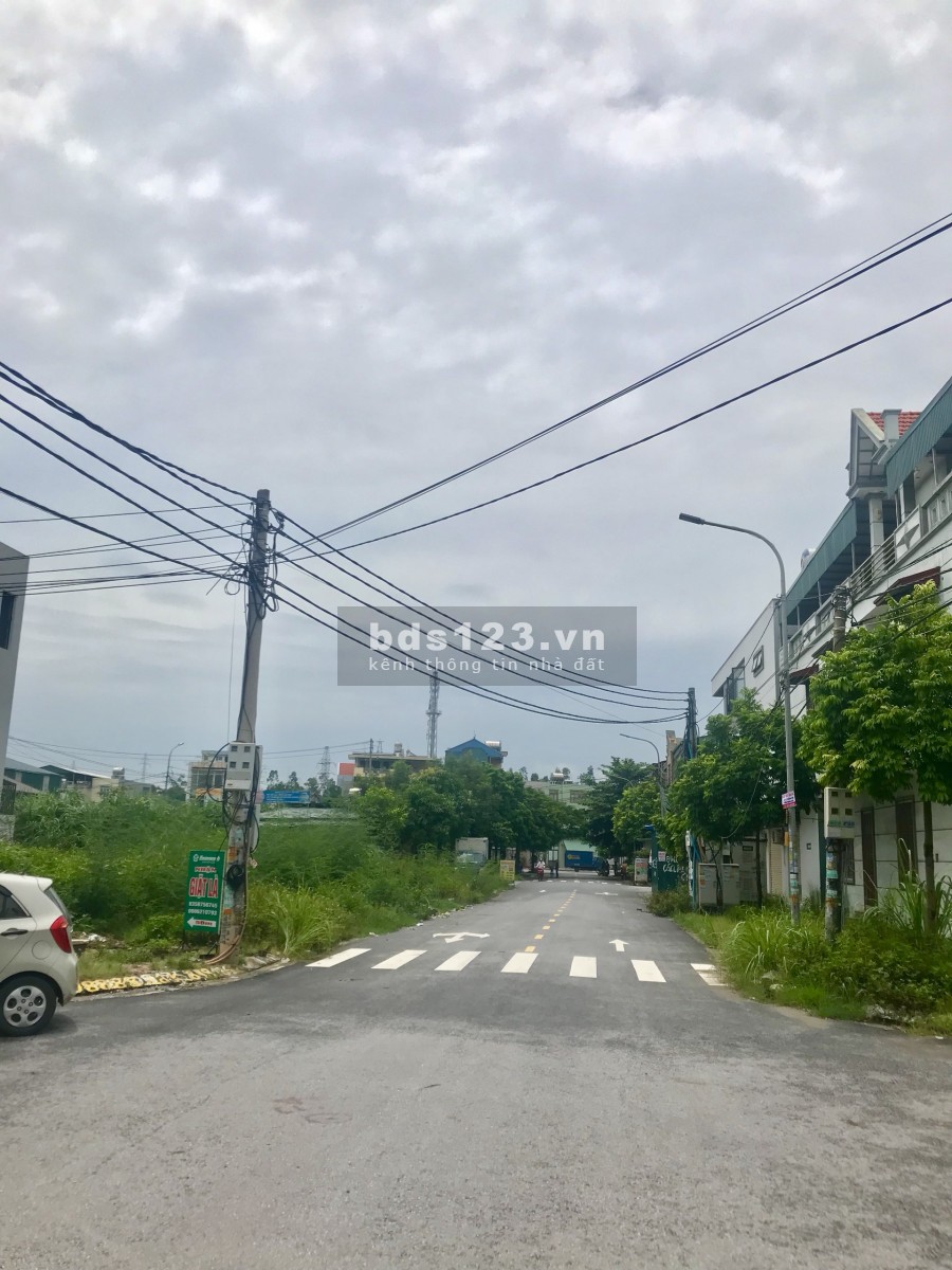 Ô góc ngã tư diện tích sử dụng 121m2 Thành Thắng Cao Xanh Hạ Long
