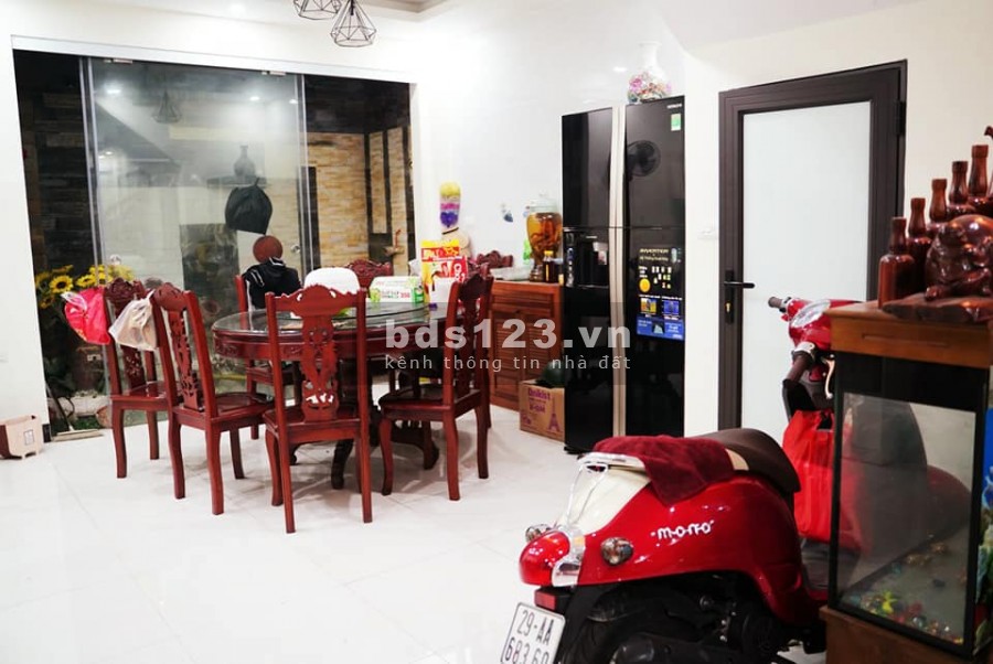 Nhà nguyên căn đẹp phố Tôn Đức Thắng, dt 60m2, 5 tầng, ô tô chờ thang máy, ô tô đỗ cửa