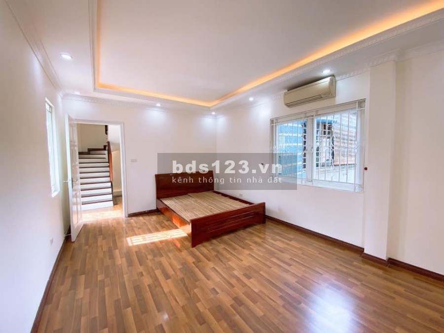 Hoàng Đạo Thành, Thanh Xuân khu hiếm nhà bán, lô góc, ngõ thông dt 5m2 giá 5.35 tỷ