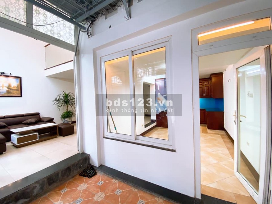 Hoàng Đạo Thành, Thanh Xuân khu hiếm nhà bán, lô góc, ngõ thông dt 5m2 giá 5.35 tỷ