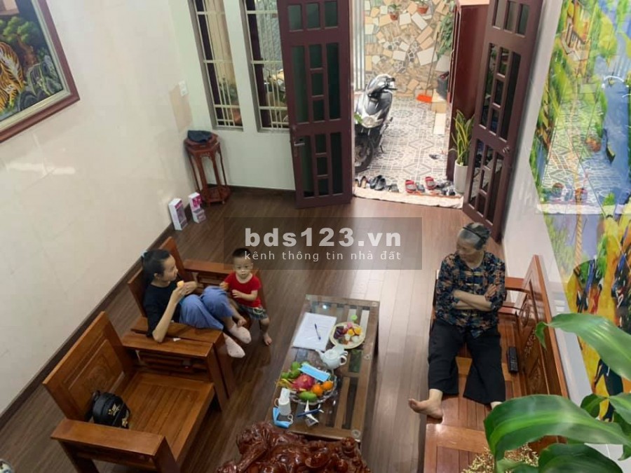 Bán nhà Tư Đình Long Biên, 60m2x 4 tầng, nhỉnh 3 tỉ, rộng đẹp, ở thích